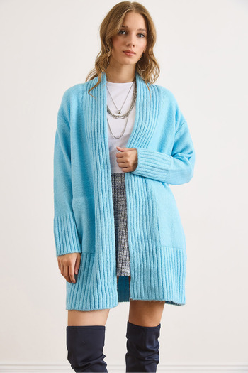 Olalook Women's Baby Blue Pocket Collar Detailed Soft Textured Knitwear Cardigan Hrk-19000322