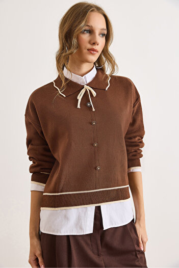 Olalook Women's Bitter Brown Baby Collar Button Lace Detailed Knitwear Sweater Kzk-19001003