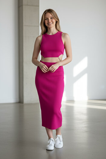 NEWCO Chain Detail High Waist Skirt and Sleeveless Crop Top Two-Piece Set - Stylish and Modern Design