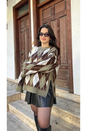 Butik Khaki/Brown Shardon Pullover with Slits on the Sides