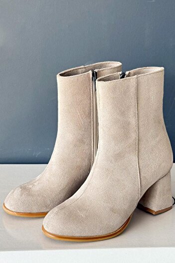 Preshley Women's Marta Beige Suede 6 cm Thick Heeled Egg Toe Zippered Boots