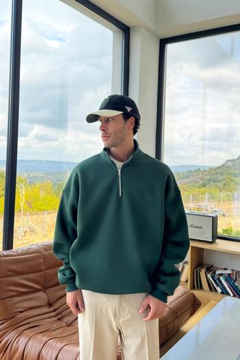 Flaw Wear Half Zip Sweatshirt