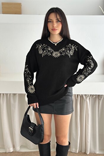 FEMELLE Black Embroidered Oversize Knit Sweater Standard Size