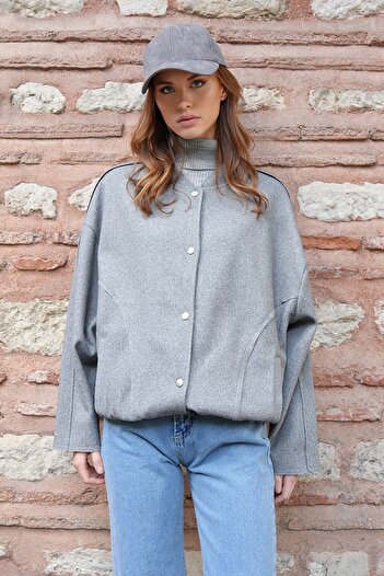 VAGGON Women's Gray Snap Closure Double Pocket Elastic Waist Cashmere Jacket Vs01227