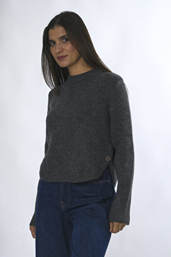 ABBRA Women's Buttoned Waist Crop Sweater