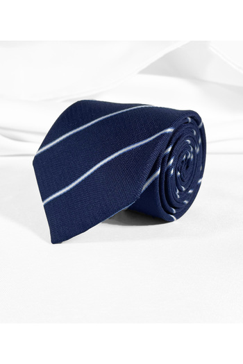 BLC Basic Line Co. Navy Blue Color Tie Set in Wooden Box |   Tie |   Pocket Tissue |   Cufflink |   Socks