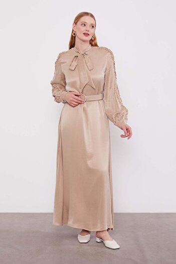 Levidor Beige Sleeveless Guipure Cupra Dress