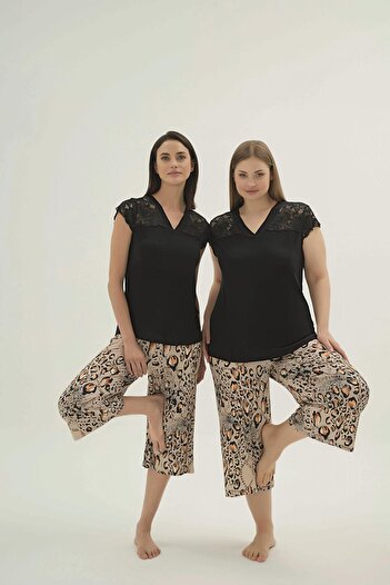 Sevim Women's Plus Size Short Sleeve Lace Detail V-Neck Capri Pajama Set C1T7N961