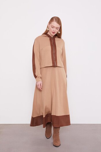 Levidor Camel Short Cardigan Zipper Closure Skirt Set
