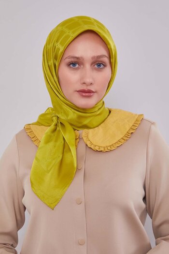 Levidor Lime Geometric Crystal Jacquard Scarf