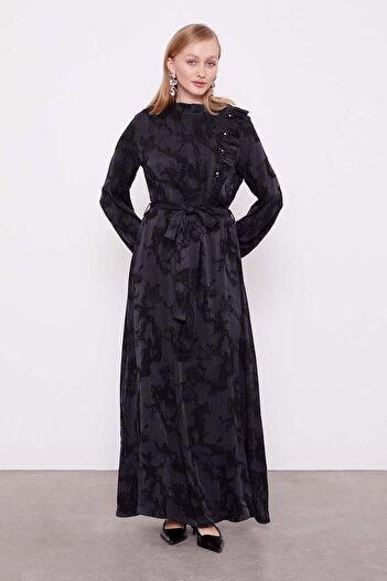 Levidor Black Ruffle Detailed Cupra Dress