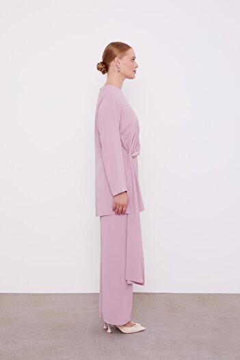 Levidor Lilac Embroidery Detailed Double Suit