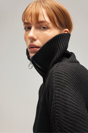 Saade Black Women's Oversize Long Sleeve Zippered Half Turtleneck Knit Cardigan