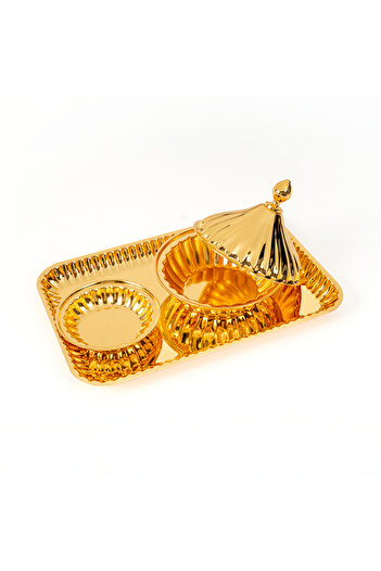 aljahwari Dates set with tabsi and a medium golden plate