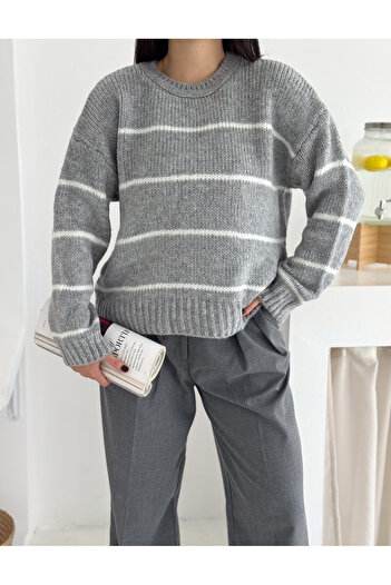 Dumy Classic Stripe Crew Neck Soft Textured Sweater