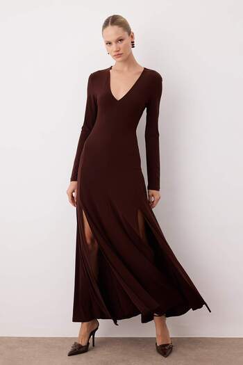 Trendyol Collection Περιορισμένης έκδοσης Καφέ V λαιμόκοψη Skater/Stretchy Maxi Πλεκτό Φόρεμα TWOAW25EL00299