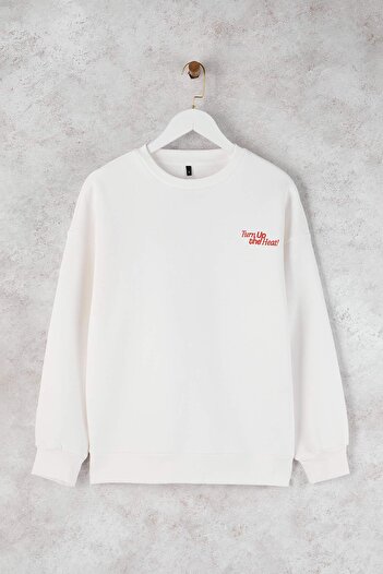 Trendyol Collection Teen Ecru Knitted Sweatshirt Twoaw26Sw00188