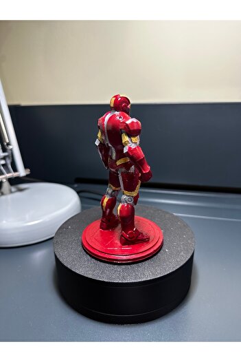 Nova Ironman Figürü