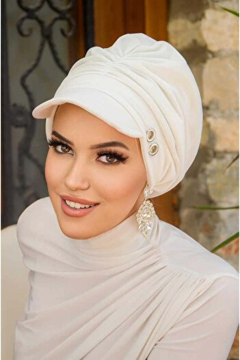 Aişe tesettür White Metal Detailed Hijab Hat Bonnet