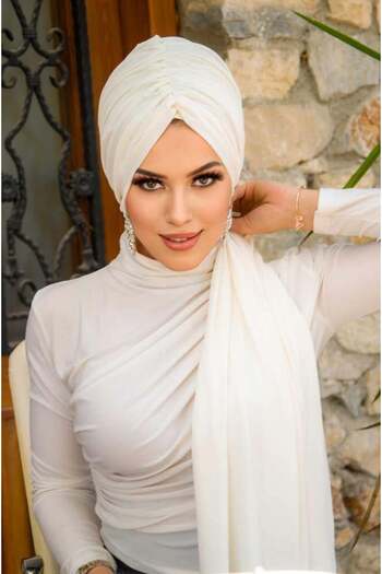 Aişe tesettür Off-White Wrap-Around Bonnet
