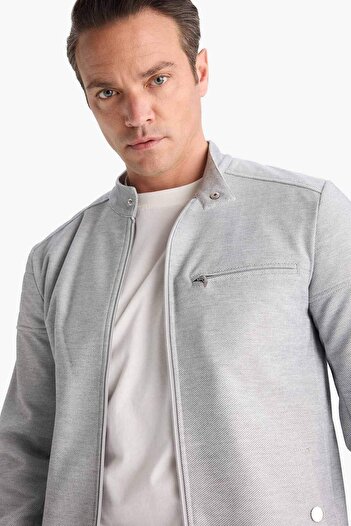 DeFacto Slim Fit Dar Kesim Dik Yaka Astarlı Fermuarlı Cepli Mevsimlik Baharlık Mont D7534AX25SP