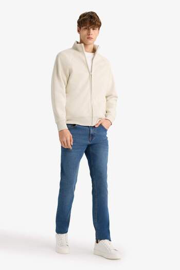 DeFacto Boxy Fit Stand Collar Printed Soft Furry Inside Zippered Sweatshirt E1367Ax25Sp