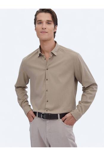 Kip Beige Casual Fit Woven Cotton Blended Shirt