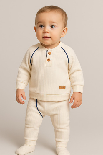 CFRA Unisex Reglan Sleeve Velvet Double Set