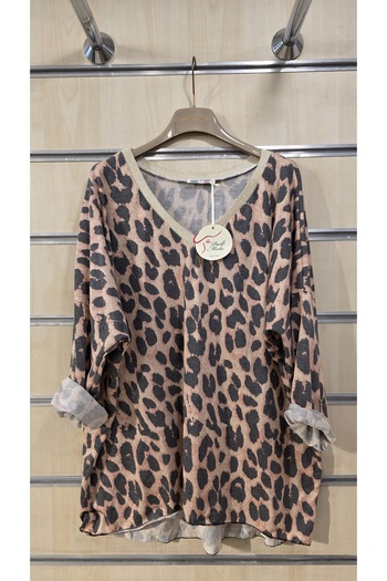 Park Moda Italian Glitter Blouse Leopard Print Loose Fit Model