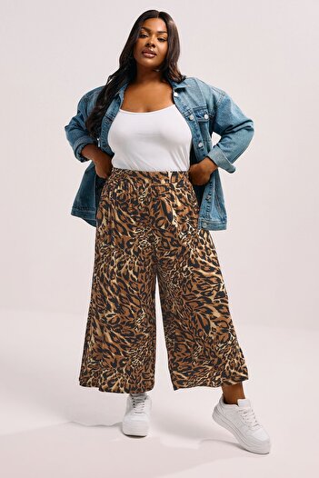 Stil Diva Plus Size Elastic Waist Wide Leg Leopard Print Pocketed Trousers 304271