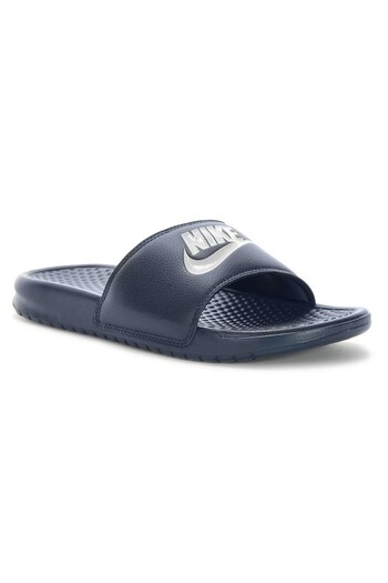 Nike Benasi Jdi