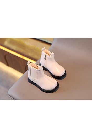 Superbaby Ivory fur boots with zipper