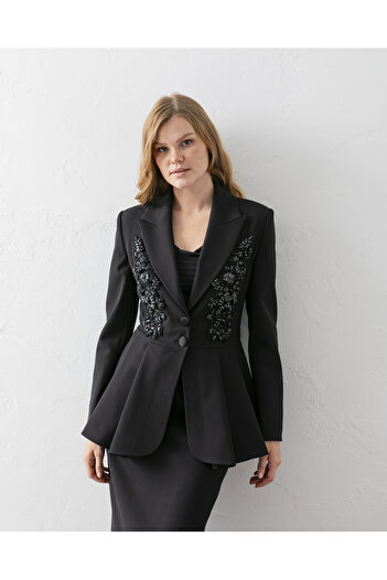 VUNTAL Hand Embroidered Volanli Blazer and Skirt Two-Piece Set