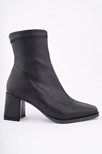 sermoda Women's Stretch Heeled Boots - Blunt Toe Heeled Stretch Zippered Women's Boots Black