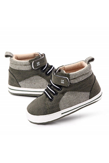 Superbaby Green booties for boys