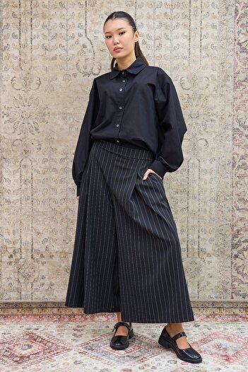 KÜÇÜĞÜM BUTİK Black Striped Pleated Trousers
