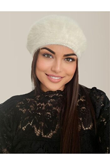Confortino Elegant beret hat made of Angora wool - UNIVERSAL size