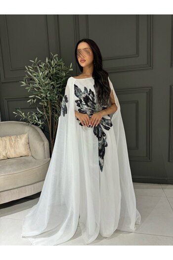 Generic Elegant pure white dress
