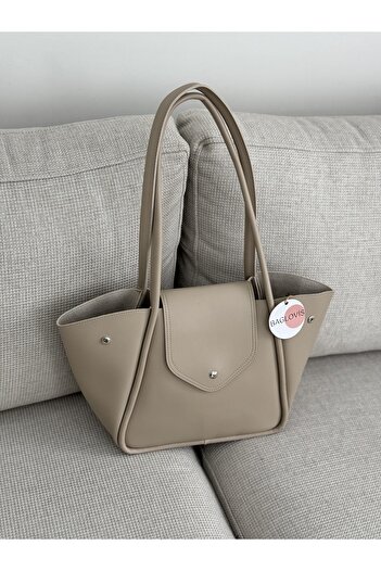 BAGLOVİS Large Mink Women's Shoulder Bag with Long Strap Detail En40 Boy28