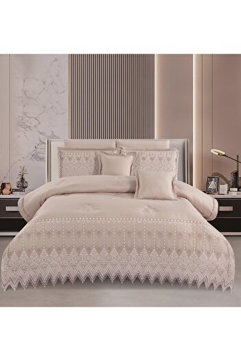 SNOOZYL Royal bridal bedspread with lace design to give you beauty and elegance