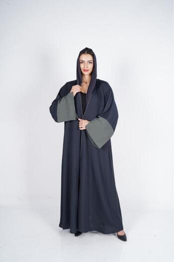 Elegant Abaya in distinctive colors