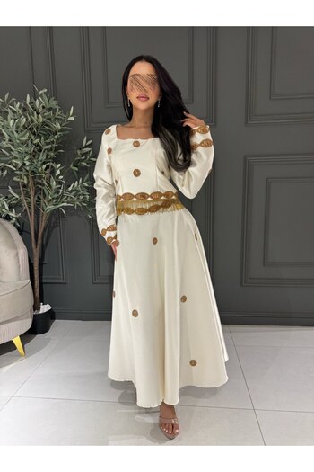 Generic Elegant off-white dress