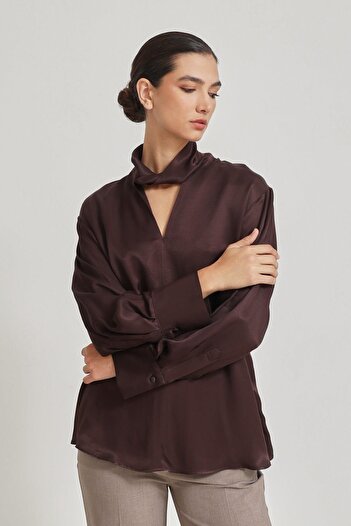 Setre Chocolate V-Neck and Neck Detail Comfortable Cut Blouse