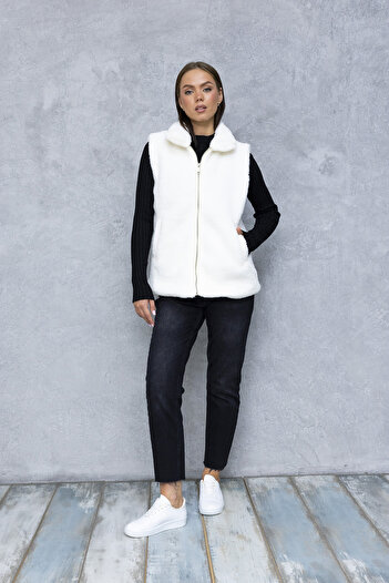 GİYSA Women's Stand Collar Zippered Double Pocket Plush Vest White - 6807