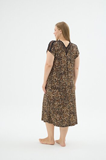 Sevim Women's Plus Size Leopard Print Maxi Length Nightgown with Lace Detail C2T2N371