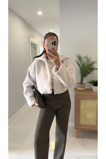 BİRCANÇİL Floral White Crop Fur Coat