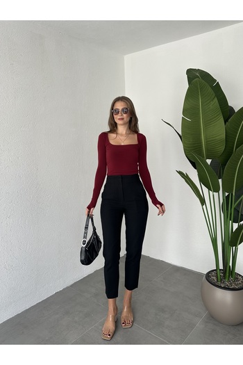 Lila Moda Square Neck Finger-Loop Long Sleeve Candy Blouse