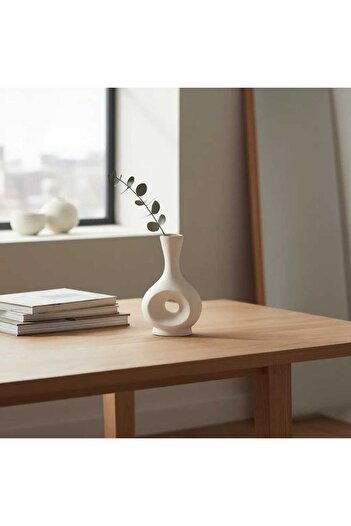 Casco Ceramic vase with a drop design and an artistic ring