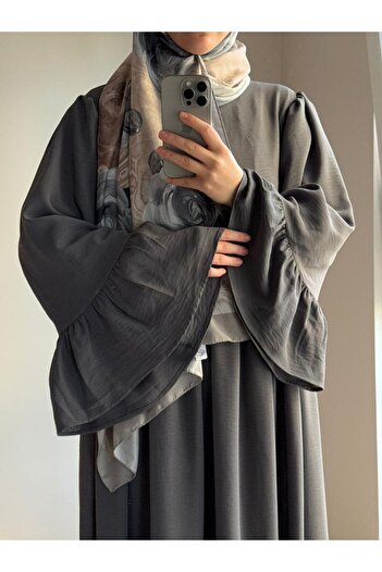inci wears Ayrobin Dress with Ruffled Sleeves Gray