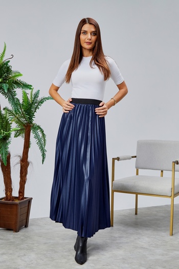 Wissi Life Navy Blue Skirt with Elasticated Waistband